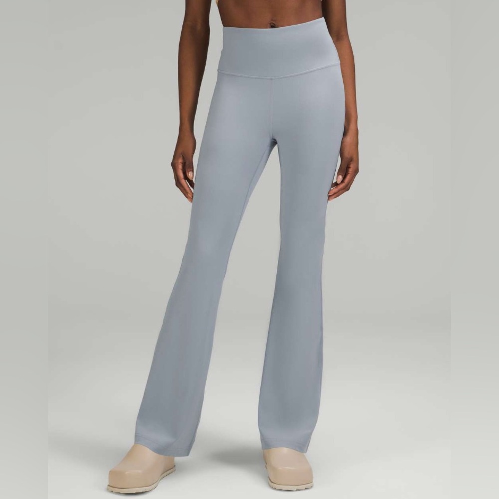 Lululemon Groove Super-High-Rise Flared Pant *Nulu in Chambray